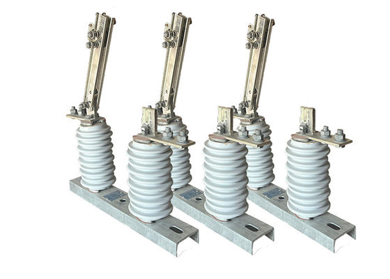 jakość  Outdoor Disconnector Switch Ceramic Insulator Hookstick Operated Switch 700Pa Used With Vacuum Circuit Breaker fabryka