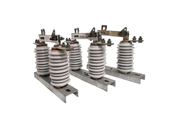 Wyłącznik odłączający na zewnątrz GW9-10/630A DC Wysokonapięciowy elektryczny izolacyjny odłączacz porcelanowy