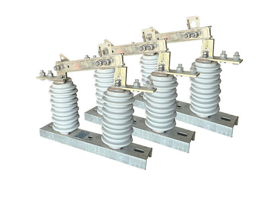 Ceramiczne wysokonapięciowe przełączniki izolacyjne 12kV-36kV AC Przejście pionowe Przejście do systemu dystrybucji zewnętrznej