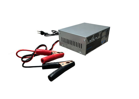 Ładowarka baterii inteligentnego silnika 260W ręcznie regulowana AGM Jump Starter Przenośna ładowarka baterii samochodowej z srebrnym kolorem